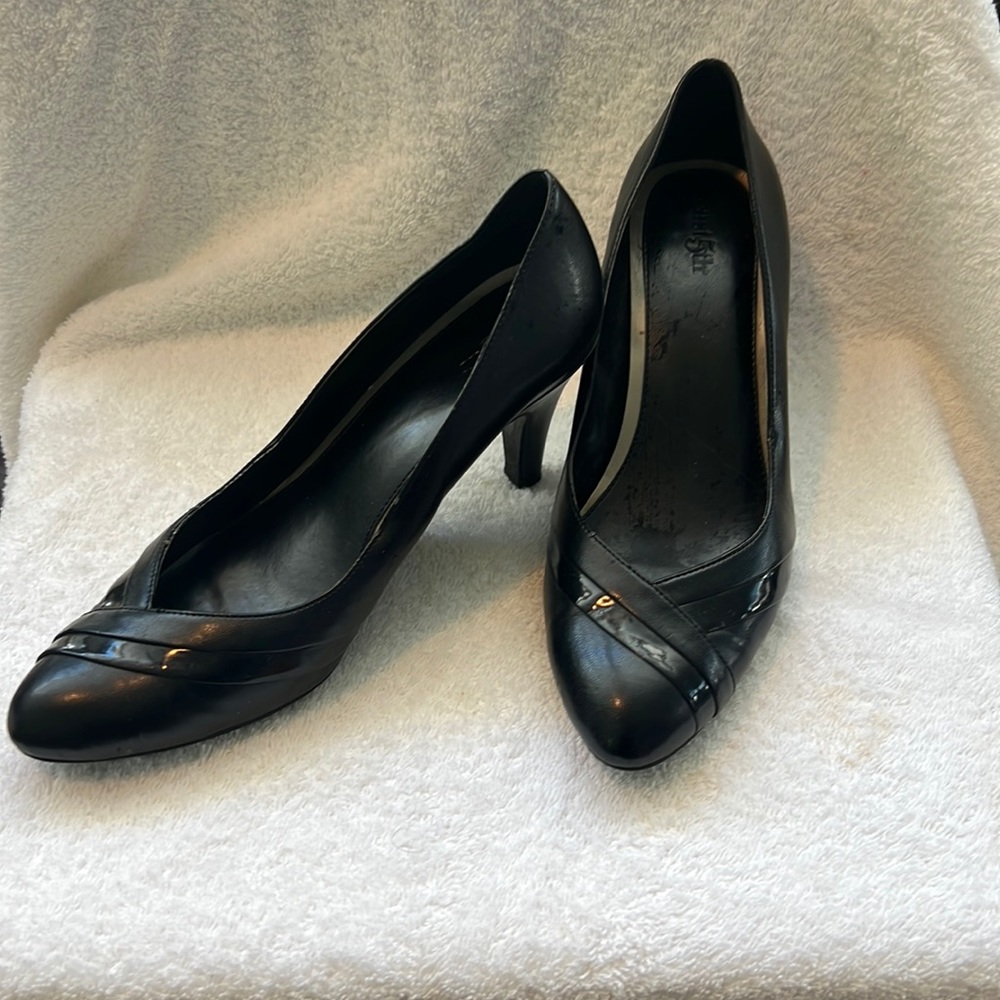 East 5th heels. Black. Size 7.5